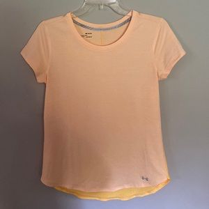 Women’s Under Armour short-sleeve shirt. Size M